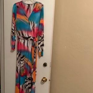 Floor length multicolor maxi dress SZ large!